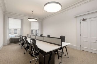 7 Alva St, Edinburgh to rent Interior Photo- Image 1 of 7