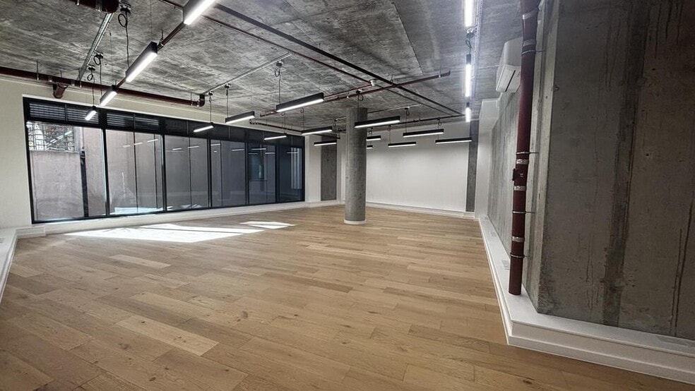 143 Mare St, London to rent - Building Photo - Image 3 of 41