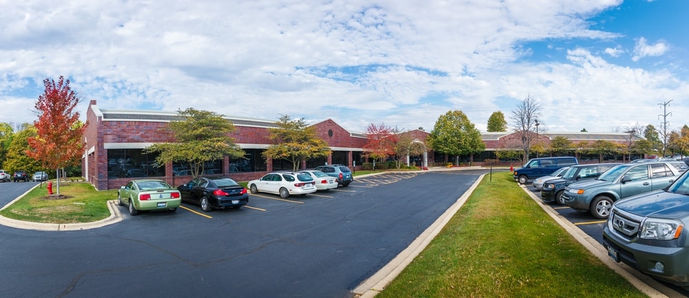 3100 W Higgins Rd, Hoffman Estates, IL to rent Building Photo- Image 1 of 24