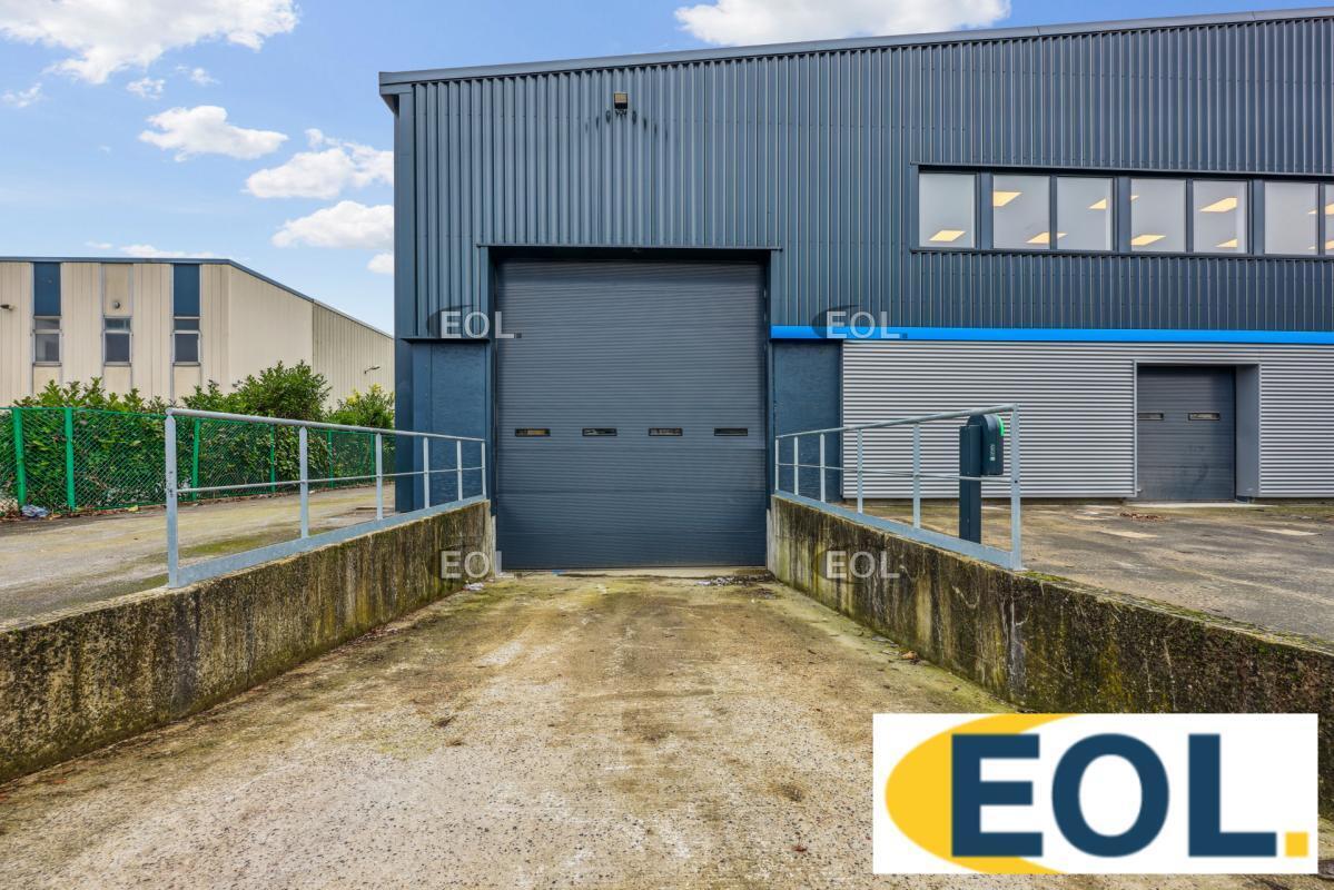 Industrial in Le Blanc-Mesnil to rent Building Photo- Image 1 of 7