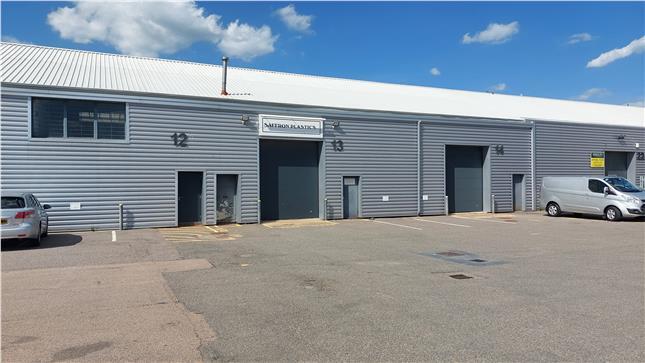 Paycocke Rd, Basildon to rent - Building Photo - Image 2 of 2