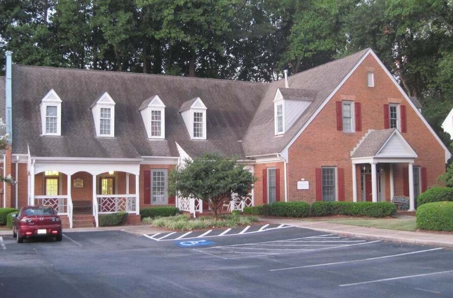 1225 Johnson Ferry Rd, Marietta, GA for rent - Building Photo - Image 1 of 9