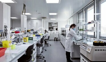 Office in Lyon to rent Interior Photo- Image 2 of 10