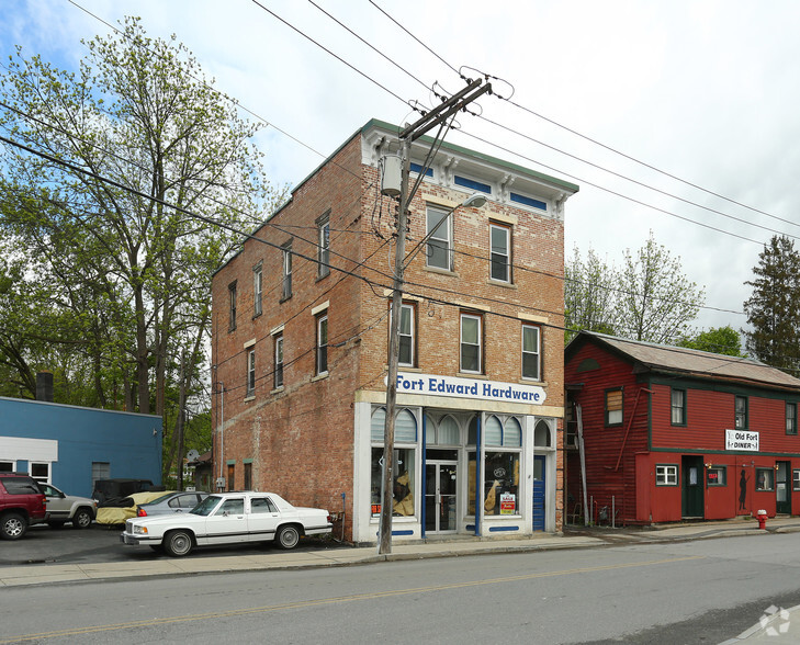 7 East St, Fort Edward, NY for sale - Primary Photo - Image 1 of 1