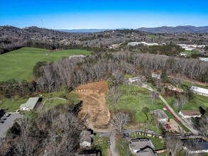 99999 Oak Hill, Asheville, NC for sale Primary Photo- Image 1 of 1