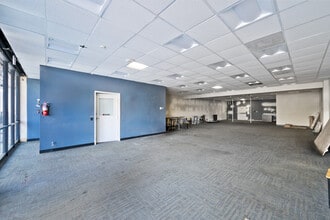 6240 Wilshire Blvd, Los Angeles, CA to rent Building Photo- Image 1 of 3