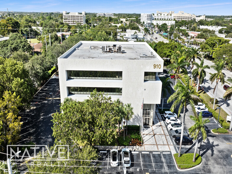 910 SE 17th St, Fort Lauderdale, FL for rent - Building Photo - Image 2 of 37