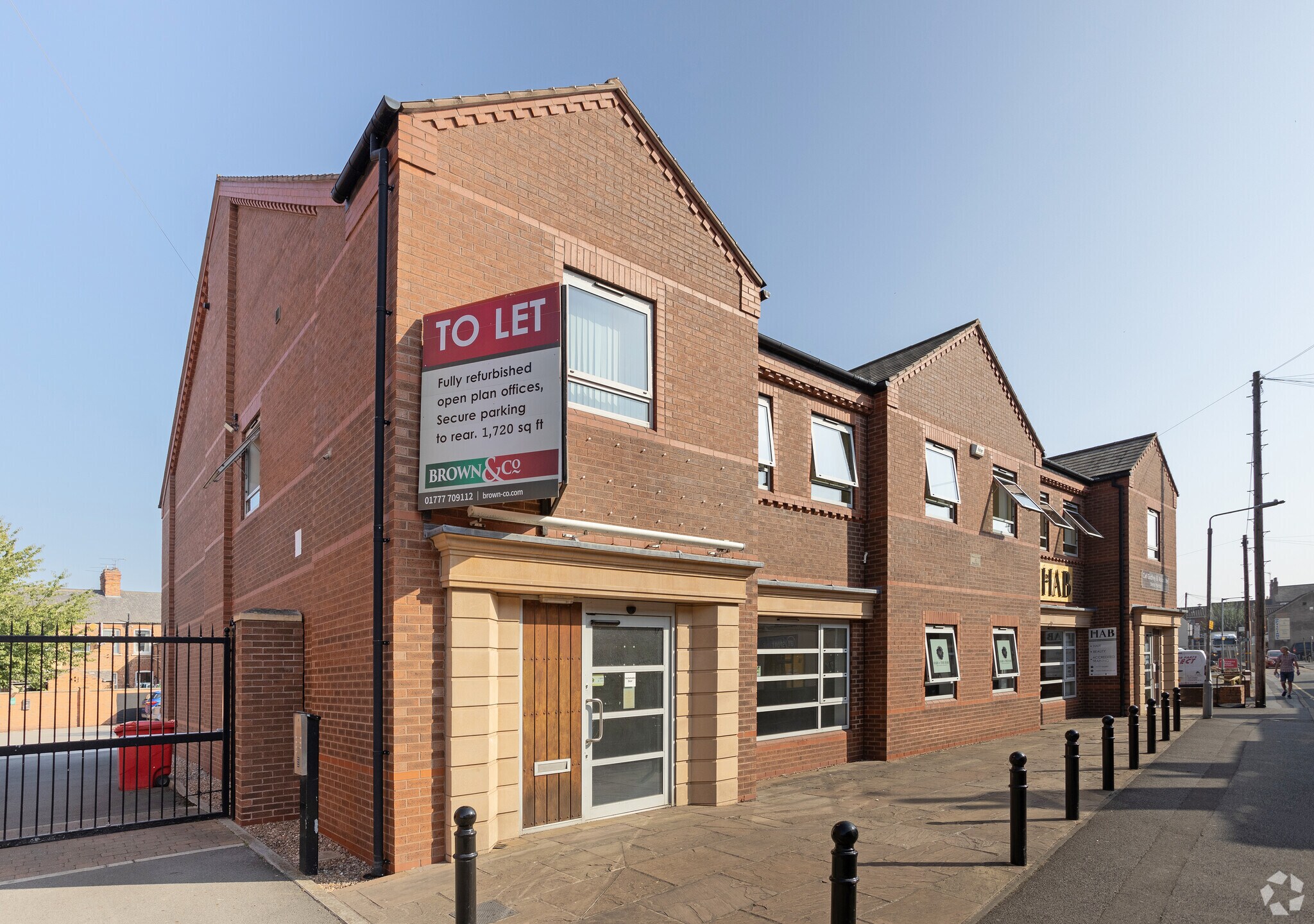 32 West St, Retford for sale Primary Photo- Image 1 of 1