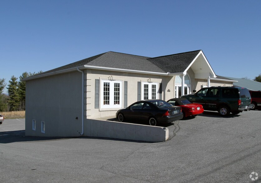 812 W Wade Hampton Blvd, Greer 29650 Office for Sale UK