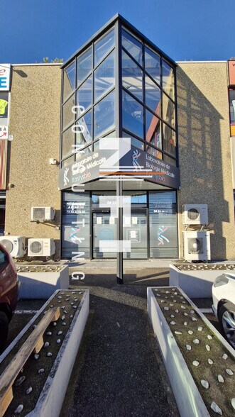 Retail in Villeneuve-Loubet to rent - Building Photo - Image 2 of 13