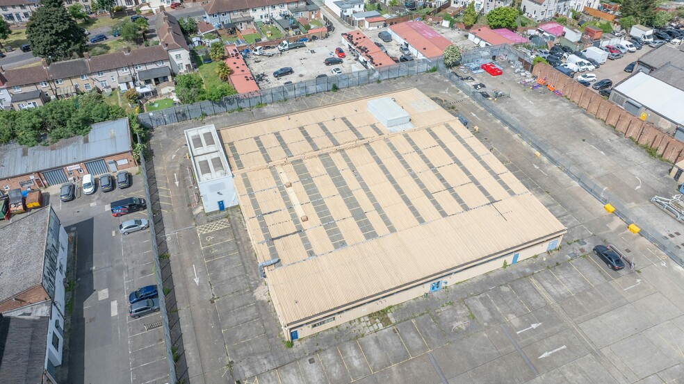 Wantz Rd, Dagenham for sale - Building Photo - Image 2 of 9