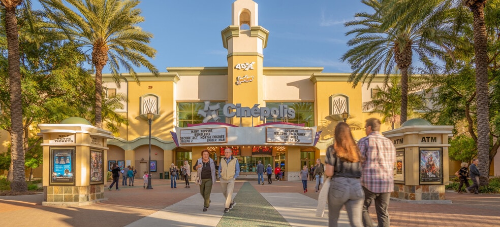 25 Main St, Vista, CA to rent - Building Photo - Image 2 of 7