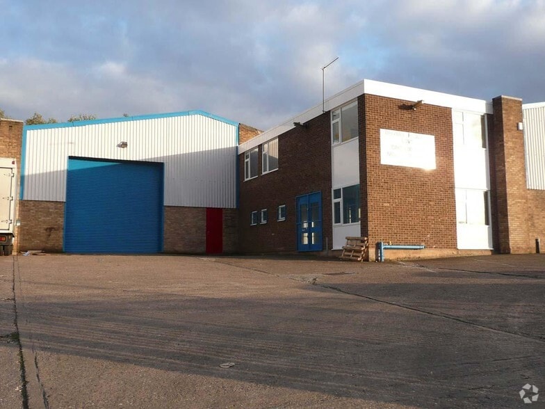 Shaw Rd, Wolverhampton for sale - Primary Photo - Image 1 of 1