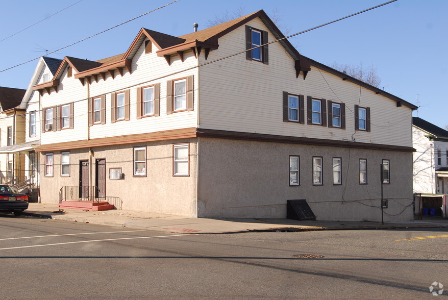 109 Throop Ave, New Brunswick, NJ for sale - Primary Photo - Image 1 of 1