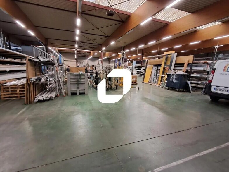 Office in Fretin to rent - Building Photo - Image 1 of 5