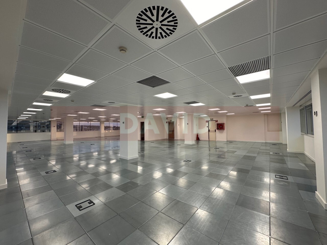 Office in Barcelona, Barcelona to rent Interior Photo- Image 1 of 11