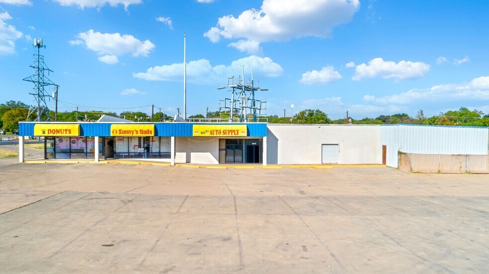 103 Conveyor Dr, Joshua, TX for rent - Building Photo - Image 2 of 11