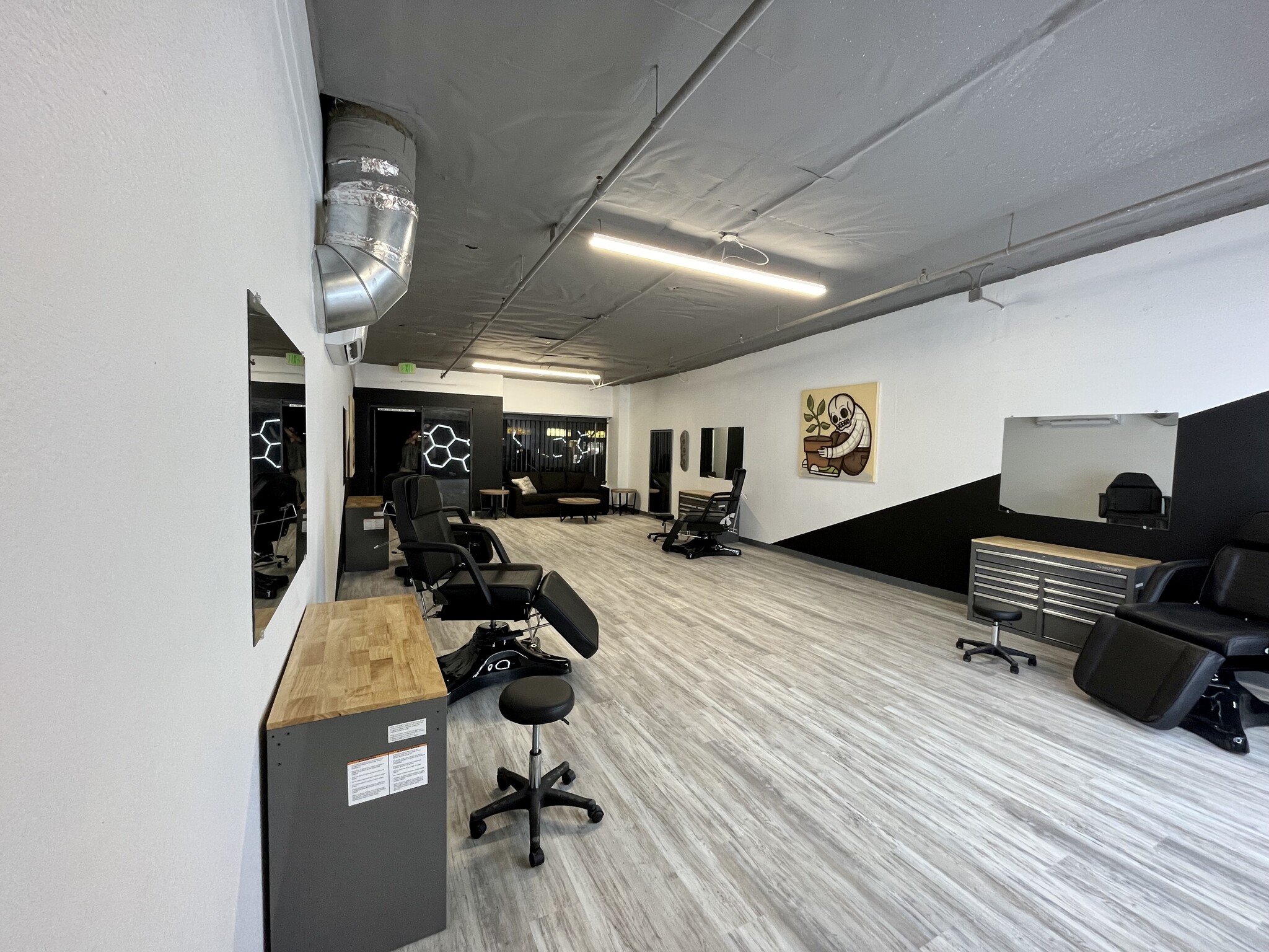 6172-6196 University Ave, San Diego, CA to rent Interior Photo- Image 1 of 3