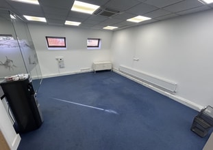 Bessborough Rd, Harrow to rent Interior Photo- Image 1 of 5