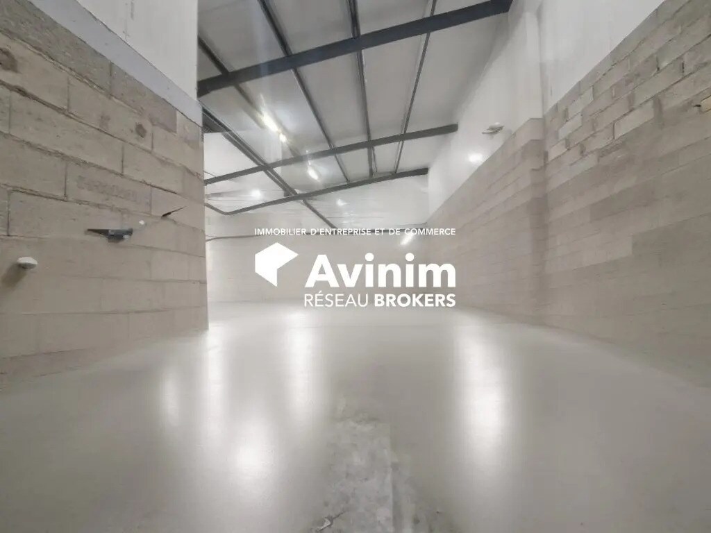 Industrial in Mitry-Mory to rent Interior Photo- Image 1 of 4