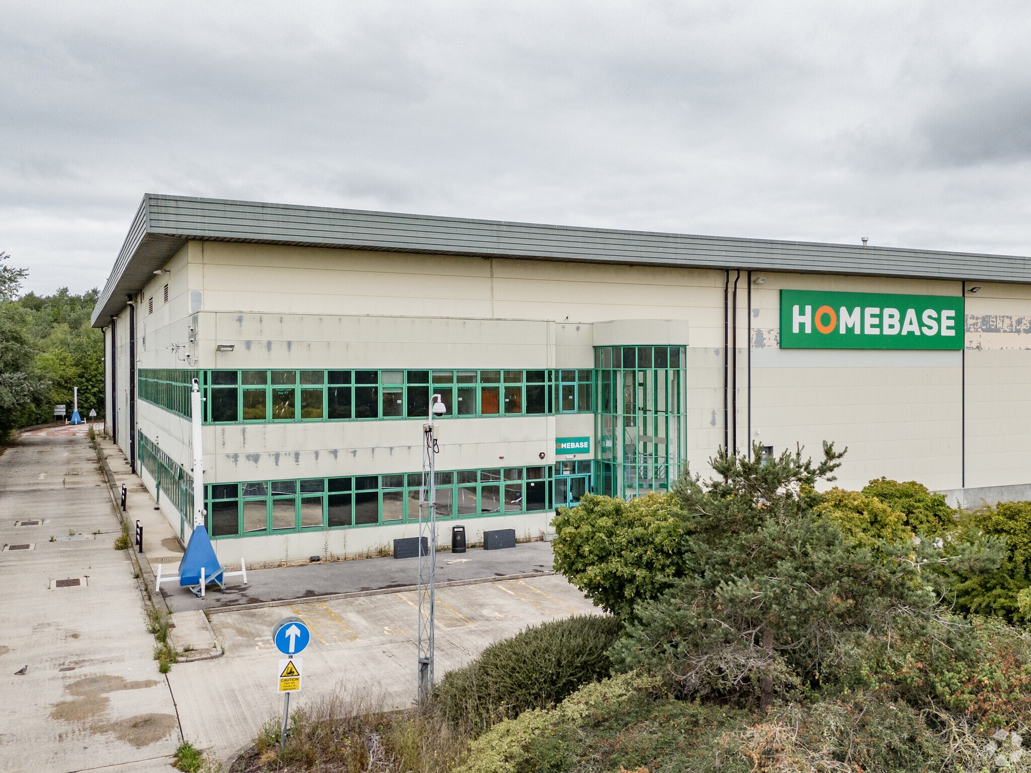 Great Western Way, Swindon to rent Primary Photo- Image 1 of 11