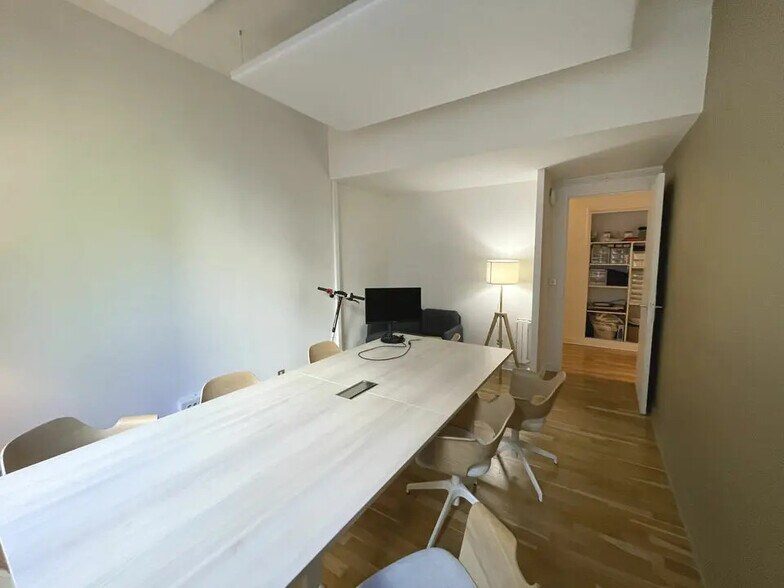 Office in Bordeaux to rent - Interior Photo - Image 3 of 9