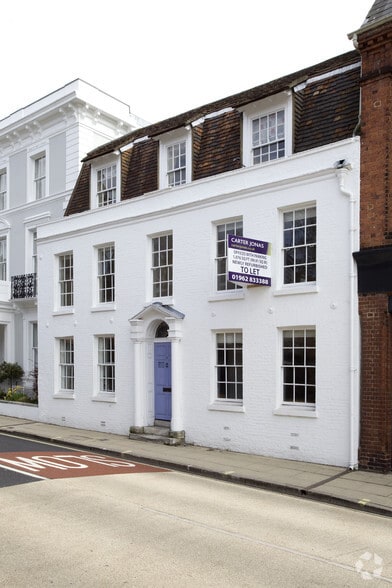 51 Southgate St, Winchester for sale - Primary Photo - Image 1 of 17