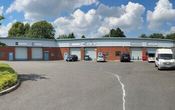Great Western Clos, Birmingham to rent Building Photo- Image 1 of 5