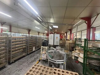 More details for 2 Rue Guy Moquet, Argenteuil - Light Industrial for Sale