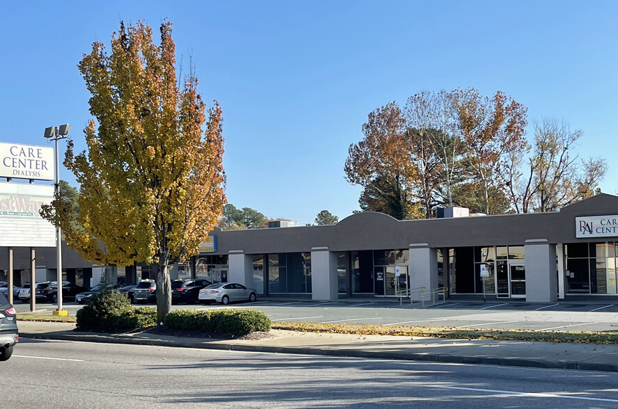 3301-3319 W Mercury Blvd, Hampton, VA for rent - Building Photo - Image 1 of 5