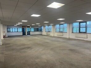 29 Newport Rd, Cardiff to rent Interior Photo- Image 1 of 4