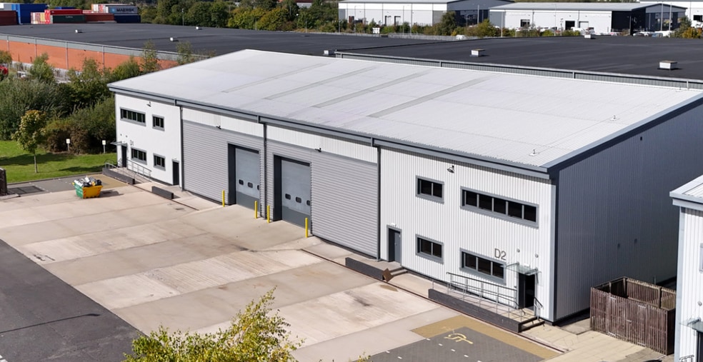 Penrhyn Rd, Prescot to rent - Building Photo - Image 2 of 2