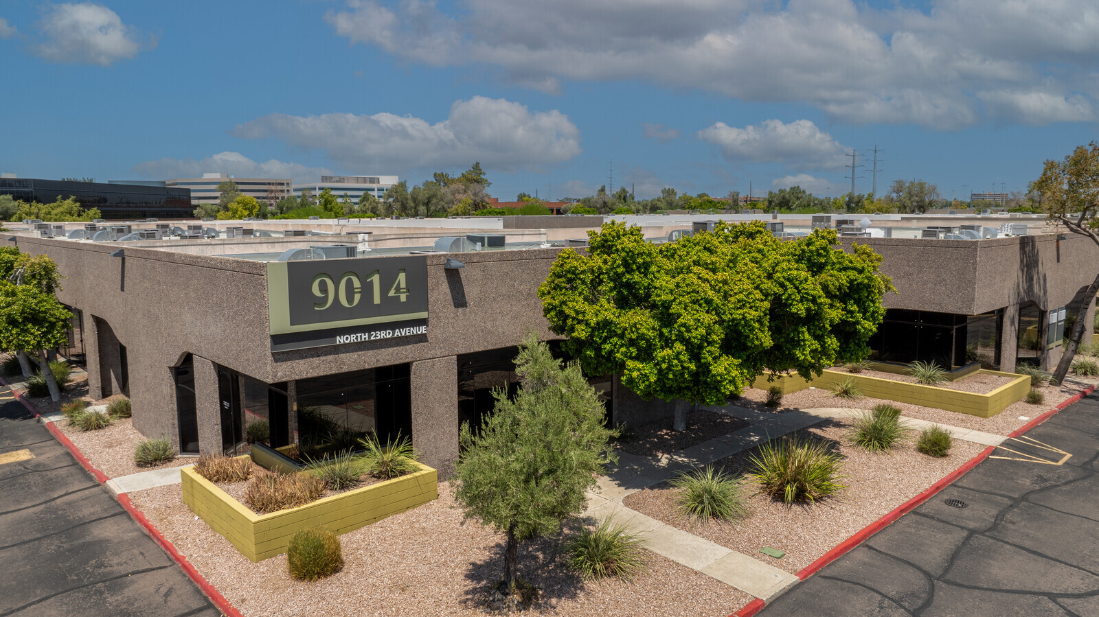 2320 W Mission Ln, Phoenix, AZ for rent Building Photo- Image 1 of 10