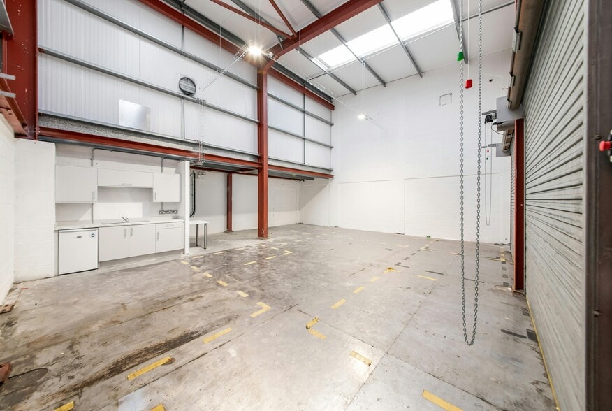 Amlwch Industrial Estate, Amlwch to rent - Building Photo - Image 3 of 24