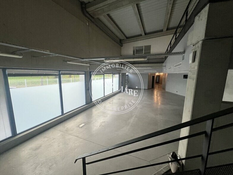 Industrial in Toulouse to rent - Interior Photo - Image 2 of 5