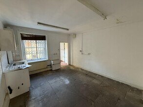 188 Whitham Rd, Sheffield to rent Interior Photo- Image 1 of 5