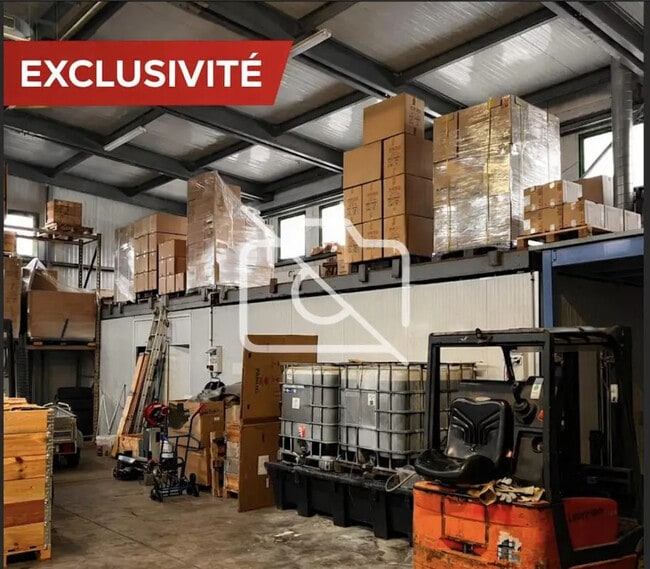 Vente Entrepôt 600 m²