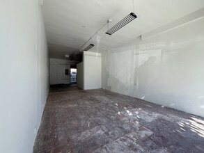 2307-2315 Santa Monica Blvd, Santa Monica, CA for rent Interior Photo- Image 2 of 5