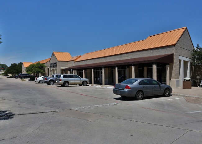 More details for 2324 San Jacinto Blvd, Denton, TX - Retail to Rent