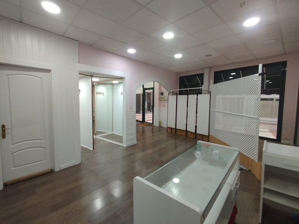 Retail in Quintanar de la Orden, Toledo to rent Interior Photo- Image 1 of 1