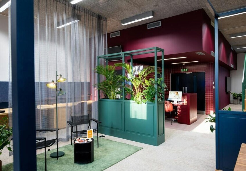 1 Rivington Pl, London to rent - Building Photo - Image 2 of 32