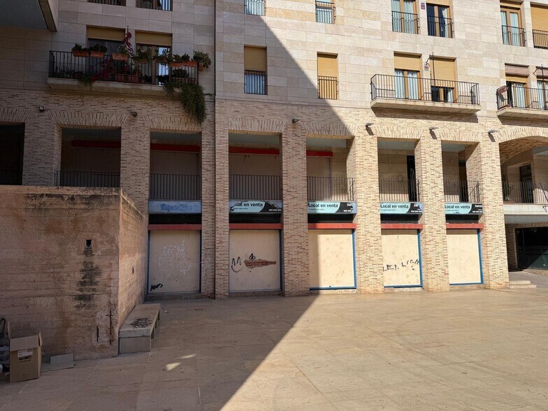 Retail in Alzira, Valencia to rent - Building Photo - Image 2 of 20