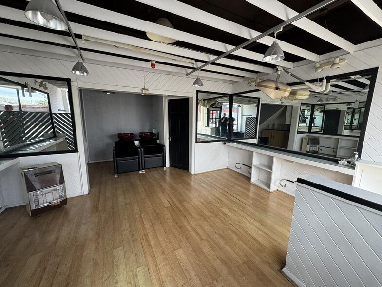 92 Mill Ln, Wallasey to rent - Building Photo - Image 2 of 7