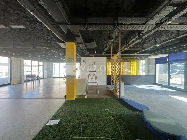 Light Industrial in Limas to rent - Interior Photo - Image 2 of 30