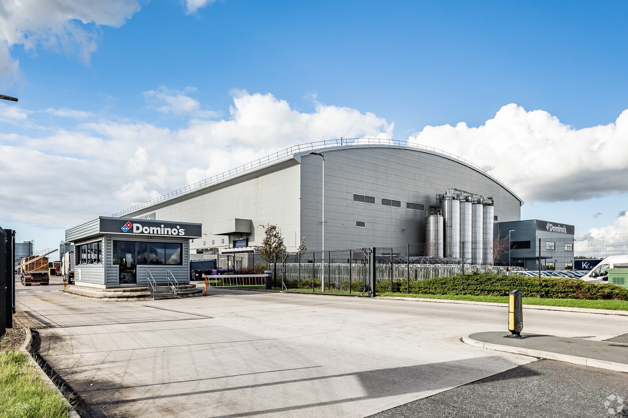 Skyline Dr, Warrington for sale Primary Photo- Image 1 of 1