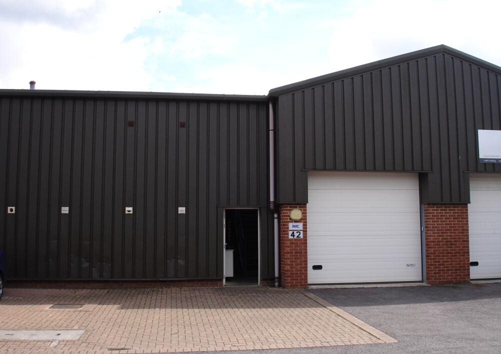 40-43 London Rd, Hook for sale Primary Photo- Image 1 of 1