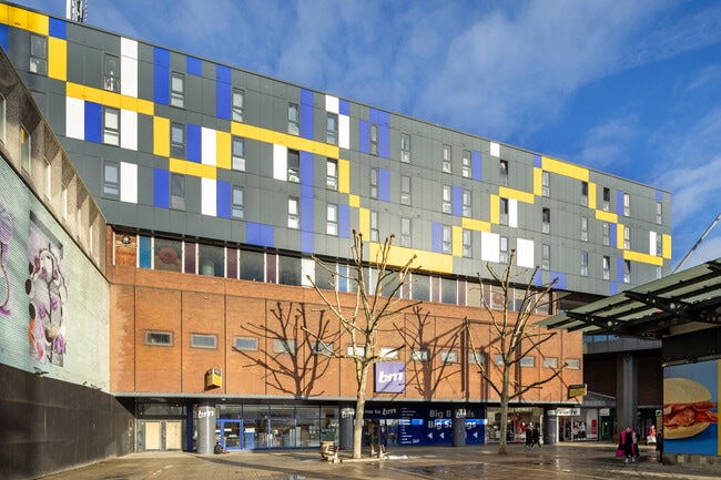 More details for 3-5 Town Sq, Basildon - Retail to Rent