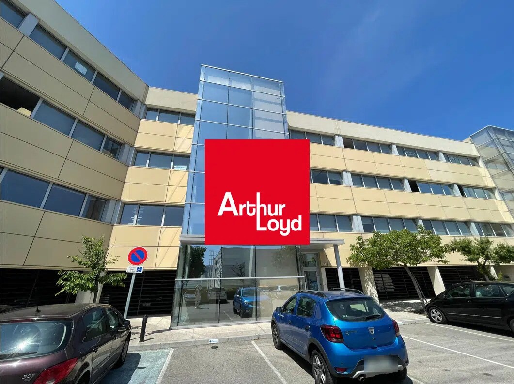Office in Aubagne to rent Building Photo- Image 1 of 9