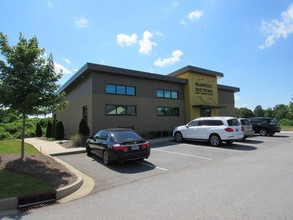 Office in Greenville, SC for sale Primary Photo- Image 1 of 1