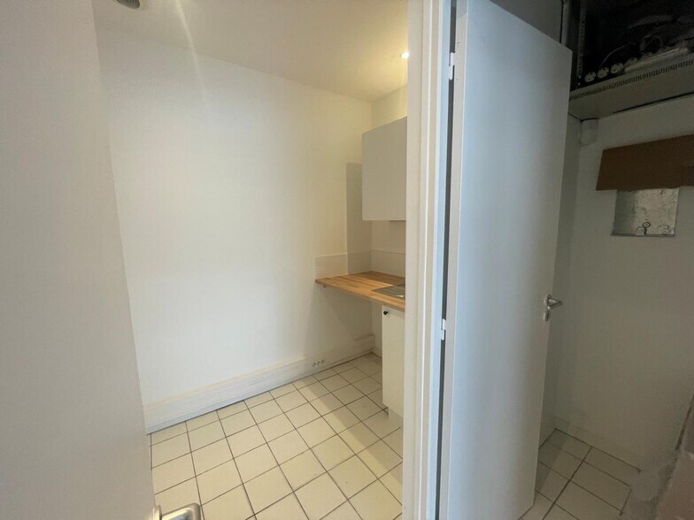 19 Rue Jules Ferry, Bagnolet to rent - Building Photo - Image 2 of 17